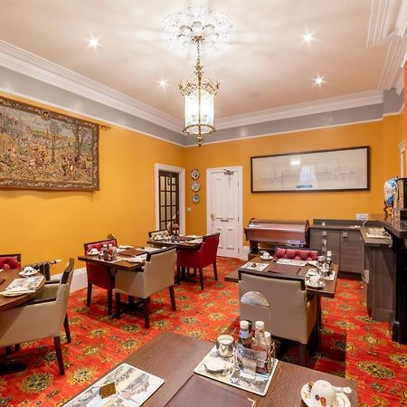 Charades Guest House Херефорд Экстерьер фото