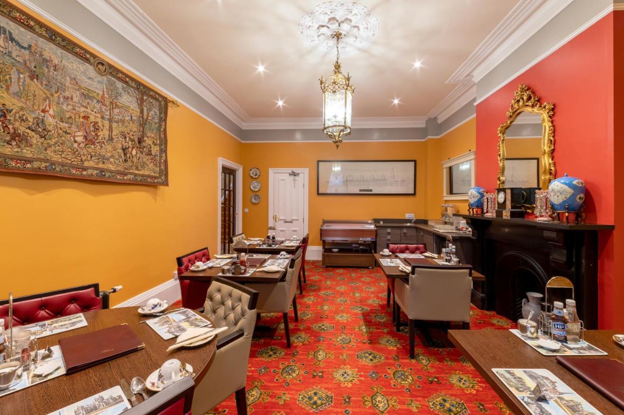 Charades Guest House Херефорд Экстерьер фото